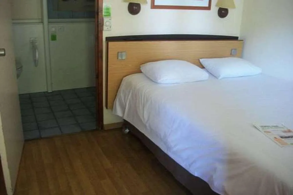 Hotel Kyriad Tarbes Bastillac