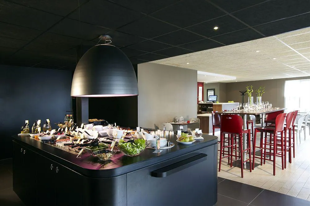 Kyriad Tarbes Bastillac Hotel