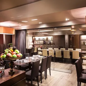 Armoni 4*, Paris France