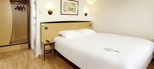 Hotel Kyriad Tarbes Bastillac